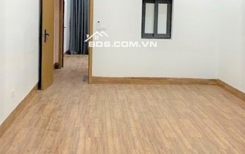 Bán nhà mặt phố Lĩnh Nam 100m² x 5 tầng, 30 tỷ+ Mặt tiền rộng - Vỉa hè  – Đã QH xong 